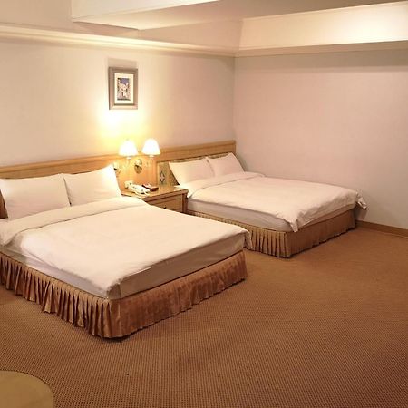 סינצ'ו סיטי Kingdom Hotel חדר תמונה