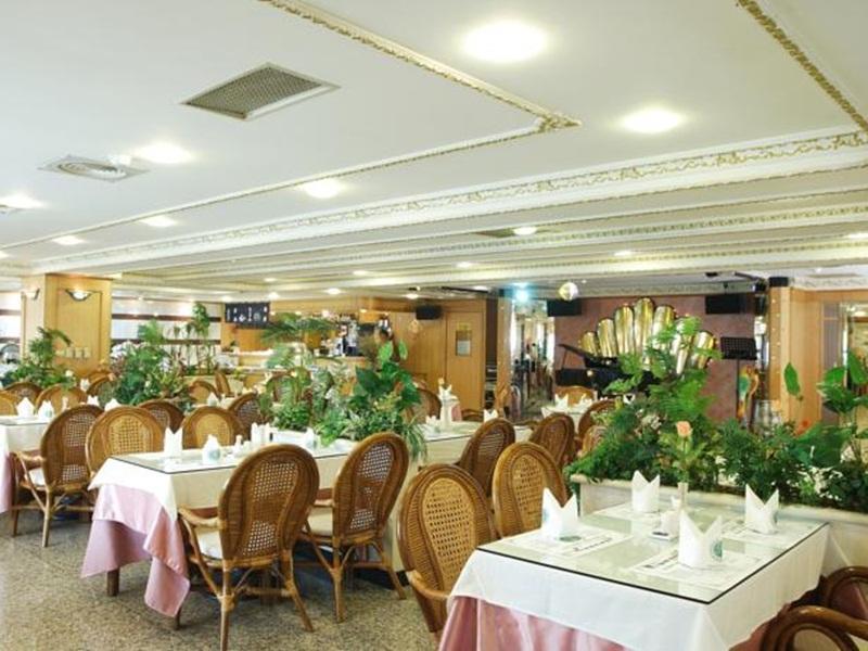 סינצ'ו סיטי Kingdom Hotel מראה חיצוני תמונה